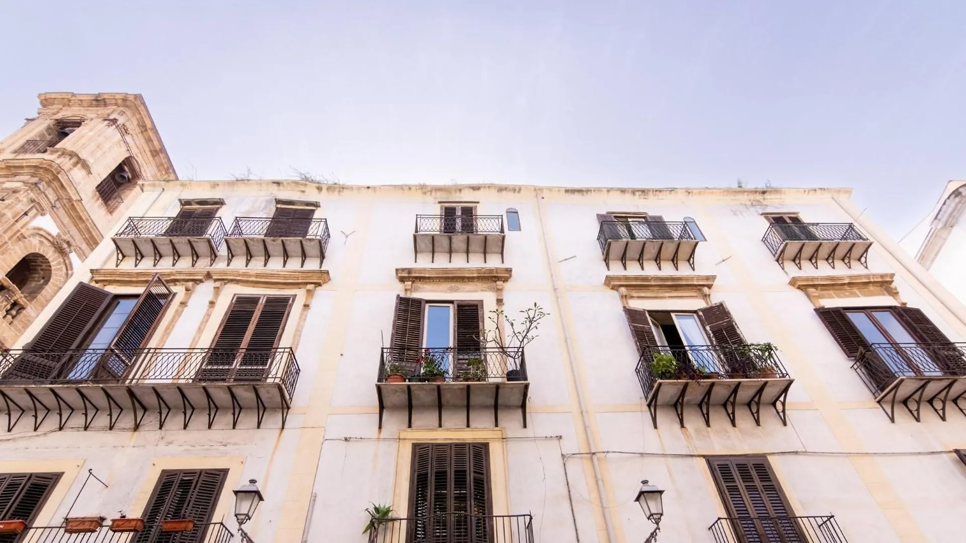 Palazzo Del Bono Suites Palermo Bed and breakfast